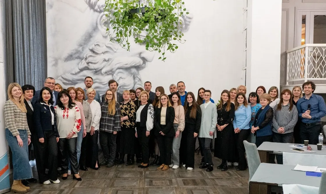 Фото Валківської міської ради Команда фахівців Валківської міської ради взяла участь у регіональній конференції HREF «Посилення спроможності громад проводити ситуаційний аналіз для стратегічного планування та моніторингу відновлення», що відбулася 8 квітня в Одесі.