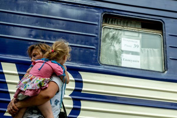 Мільйони за кордоном: чи повернуться українці додому після війни на порталі Gromada Group