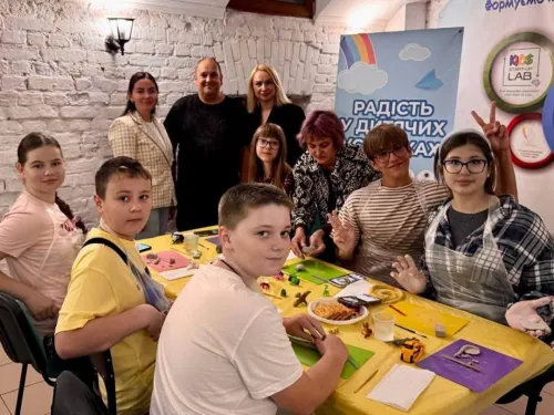 Радість у дитячих усмішках: у Липецькій громаді діти опанували глинотерапію на порталі Gromada Group