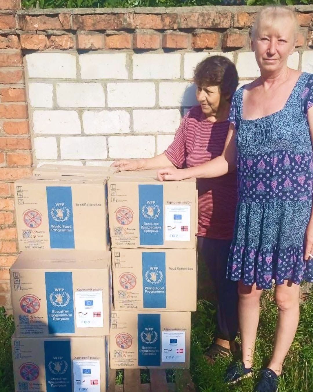 Мешканці Липців і Слобожанського отримали 26 продуктових наборів від ADRA Ukraine — доставку в Липецькій громаді забезпечили військові «Хартії» - фото 1