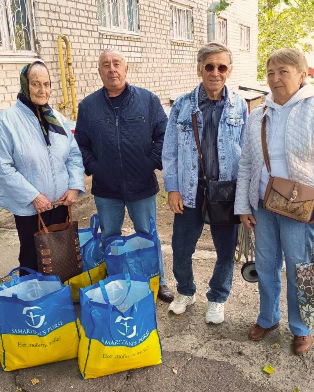 300 родин Липецької громади отримали продуктові сумки: допомогу адресували жителям віком 65–74 роки - фото 2