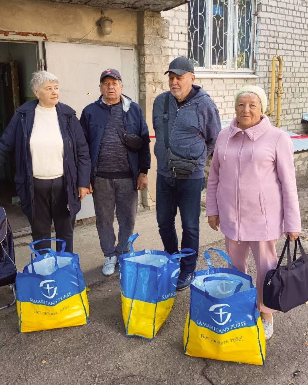 300 родин Липецької громади отримали продуктові сумки: допомогу адресували жителям віком 65–74 роки - фото 3