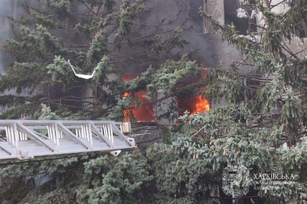 Минулої доби вороги спрямували на жителів Харківщини 183 безпілотники, ракету та авіабомбу - фото 1