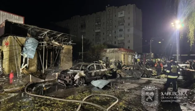 Фото: Харківська ОВА Ракетний удар РФ по передмістю Харкова: троє загиблих, 20 постраждалих на порталі Gromada Group