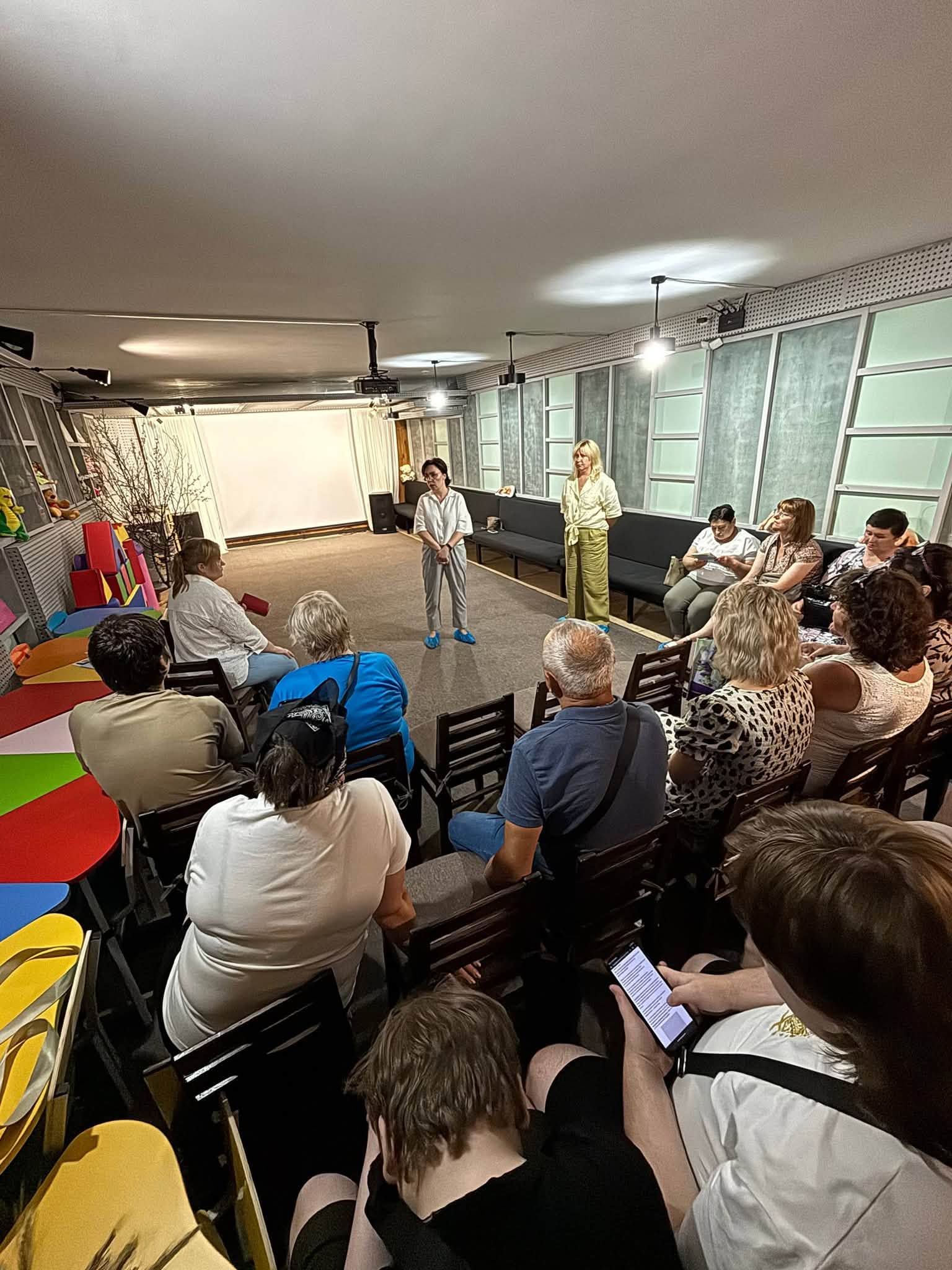 Права людини та реформа профільної освіти: у Липецькій громаді відбувся діалог з педагогами, учнями й батьками - фото 6