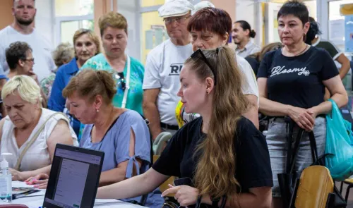 Упродовж тижня до Харківського транзитного центру прибуло понад 1000 жителів області, зокрема майже 500 — із Шевченківської громади. Загалом від початку роботи допомогу тут отримали понад 46 тисяч евакуйованих, повідомив начальник Харківської ОВА.