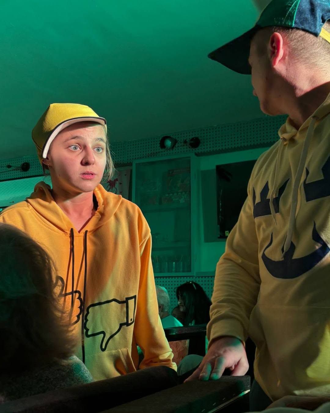 Діти підказували героям і сміялися разом із ними: у Просторі Липецької громади харківський театр зіграв виставу «Операція „Домолікування“» за мотивами творів Астрід Ліндгрен - фото 3