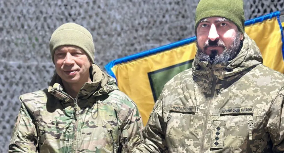 Джерело: Харківський ОТЦК та СП Головнокомандувач Збройних Сил України генерал Олександр Сирський вручив орден Богдана Хмельницького 3 ступеня захиснику з Харківщини на порталі Gromada Group