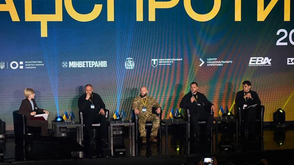 Олег Синєгубов взяв участь у Другому Всеукраїнському форумі «Нацспротив 2026» Начальник Харківської ОВА разом із представниками профільних міністерств і відомств, обласних військових адміністрацій, центрів підготовки населення до національного спротиву, силових структур, військових підрозділів, громадського сектору та бізнесу обговорив розвиток системи підготовки громадян до національного спротиву.
