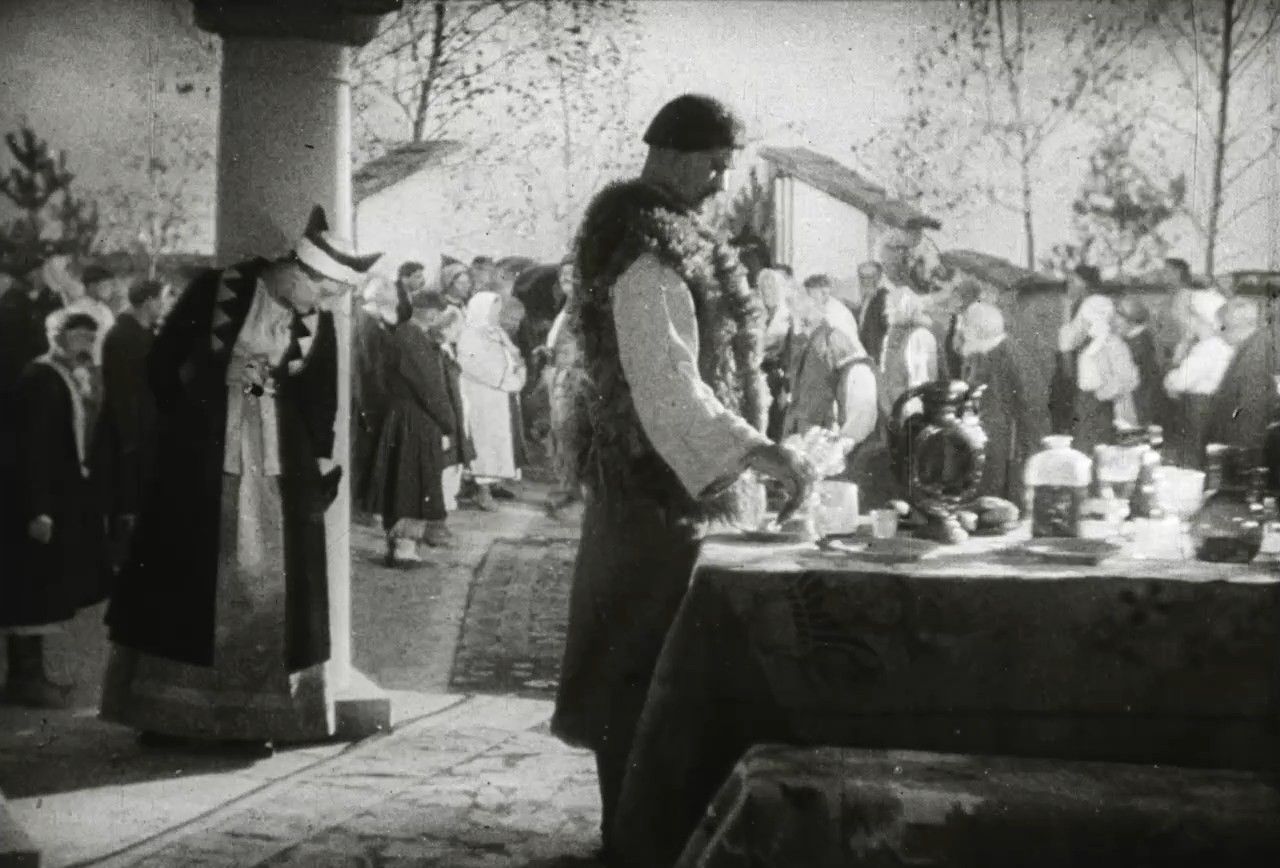 Сторічні кіноісторії передали Довженко-Центру колеги з Німеччини. Де їх можна переглянути на порталі Gromada Group