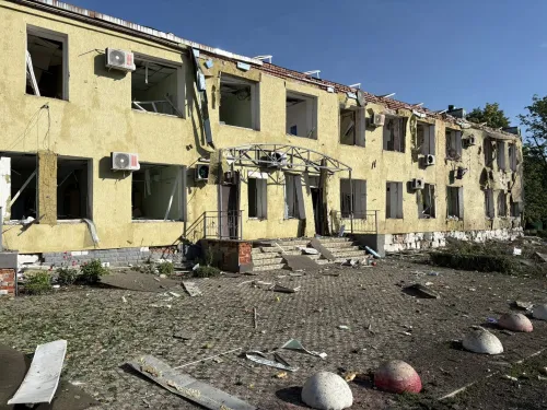 Ворог вдарив трьома авіабомбами по лікарні у селищі Шевченкове на Куп'янщині на порталі Gromada Group