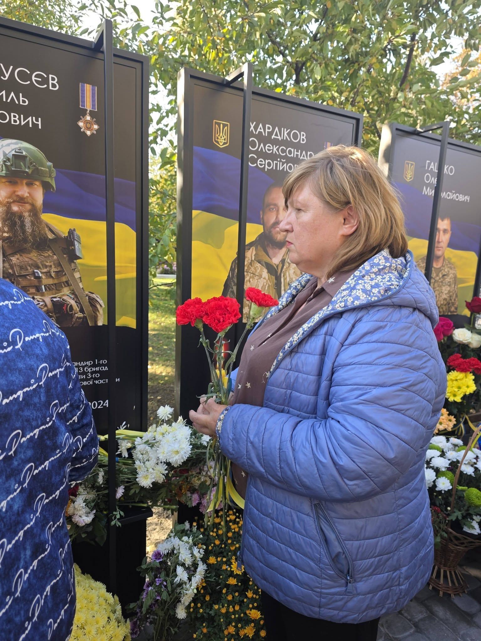 У Нижньому Бишкині відкрили Алею пам’яті на честь семи полеглих Захисників - фото 4
