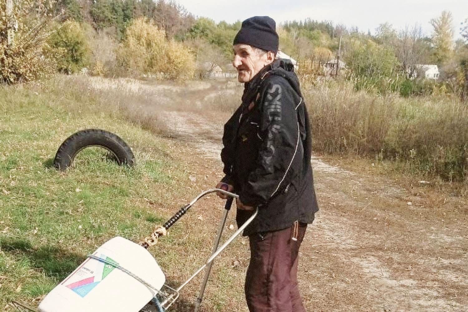 250 літрів пального від Липецької СВА та 150 кг корму від фонду «Гав Дивізія»: до сіл громади привезли чергову партію допомоги - фото 4