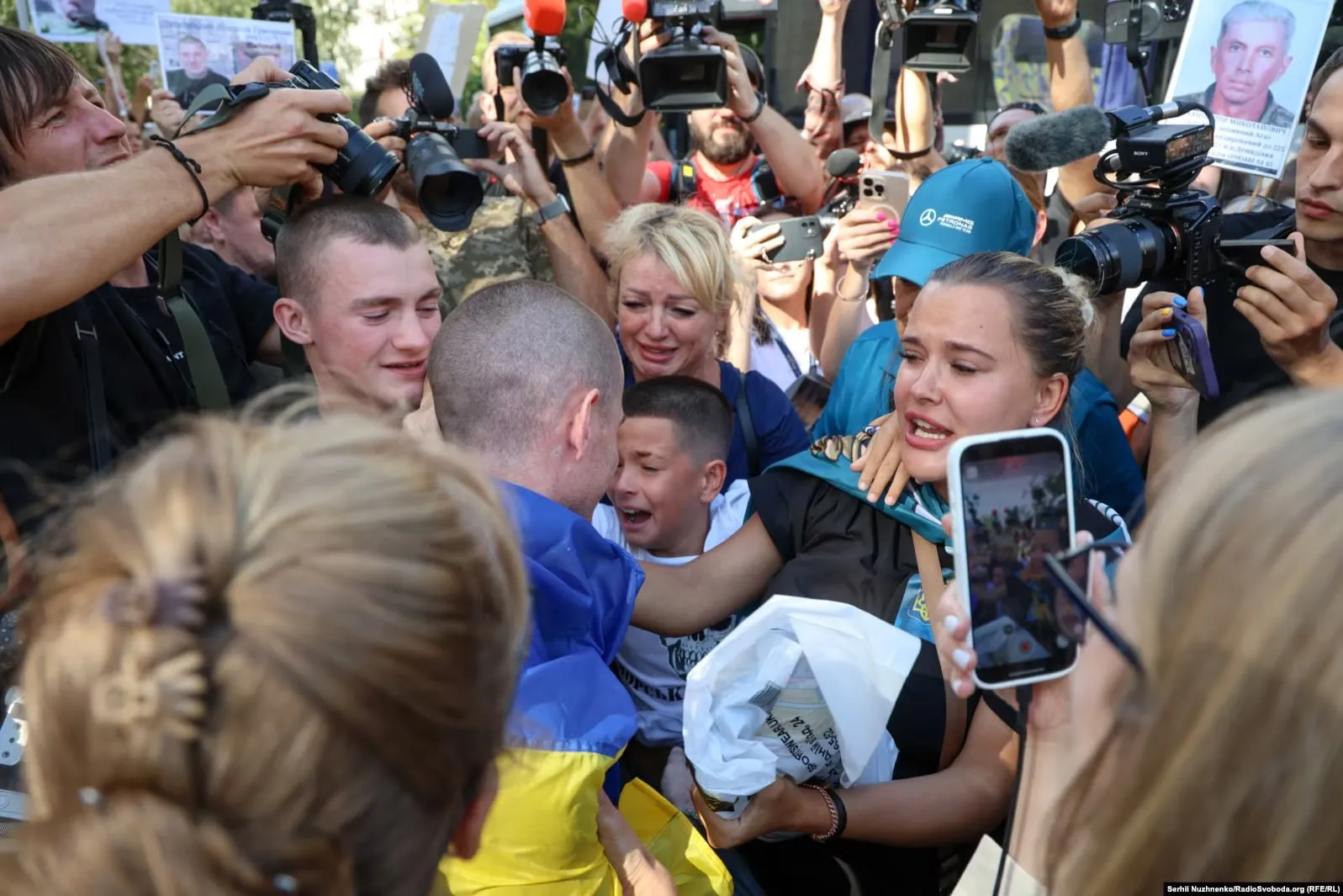 Today a special exchange took place: those who had been in Russian captivity since 2014 were also returned at the Gromada Group Media