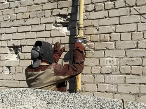 Газовики Харківської філії "Газмереж" міняють пошкоджені корозією газопроводи мешканців Чугуївської громади на порталі Gromada Group