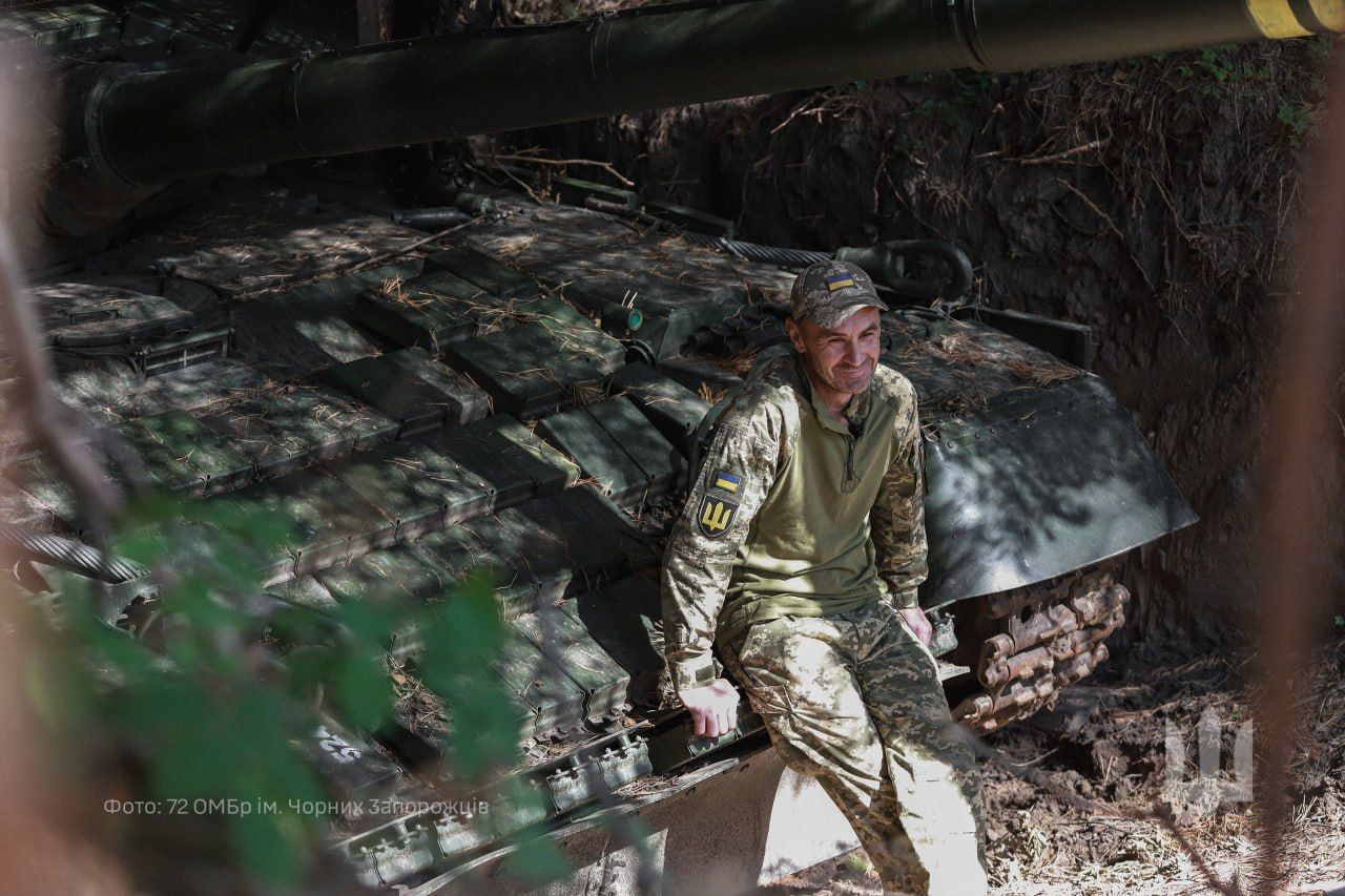 Броня і люди: Чорні Запорожці у День танкових військ показали кадри танкістів із різних етапів великої війни - фото 2
