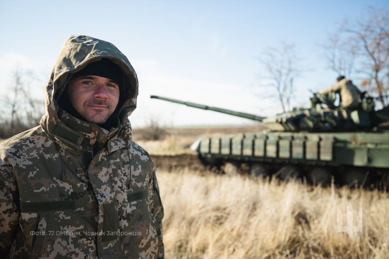 Броня і люди: Чорні Запорожці у День танкових військ показали кадри танкістів із різних етапів великої війни - фото 7