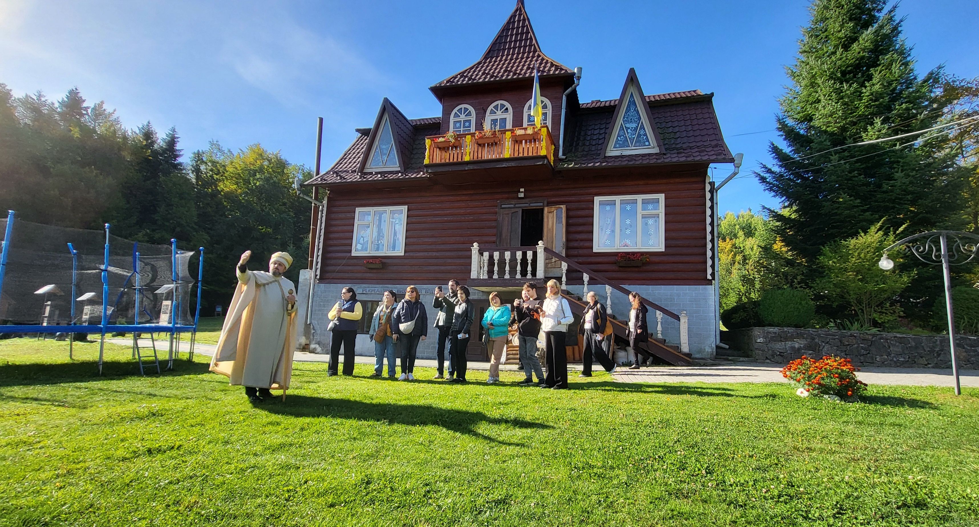 Видихнути, щоб жити й писати далі. Карпатський щоденник Харківського прес-клубу… - фото 11