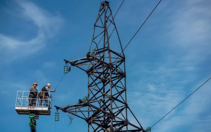 As a result of the shelling of Slatyno, 5 settlements of the community were cut off from electricity at the Gromada Group Media