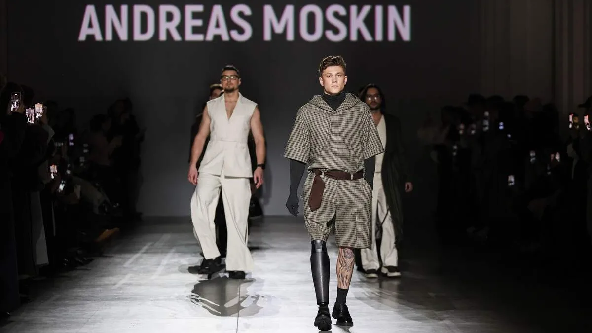 Одяг з функцією: як Ukrainian Fashion Week  піднімає інклюзивність у моді at the Gromada Group Media