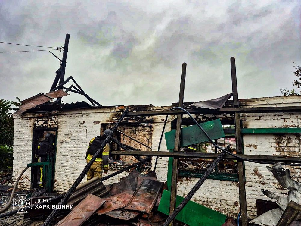 Минулої доби ворог вбив на Харківщині цивільного чоловіка, 17 — постраждали - фото 1
