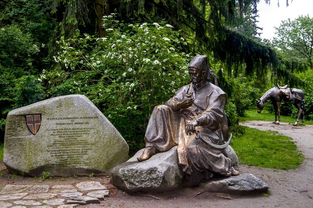 343 роки тому козаки захистили Європу від ординців , тепер козацькому краєві Європа допомагає захищатися - фото 3