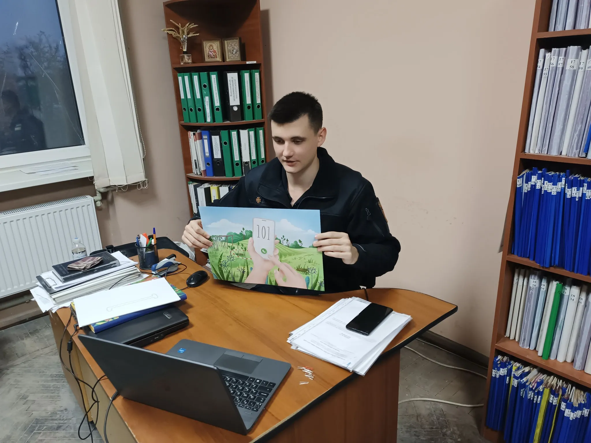 Світлини: Харківське районне управління ГУ ДСНС України в Харківській області В нововодолазьких школах триває навчання правилам минної безпеки на порталі Gromada Group