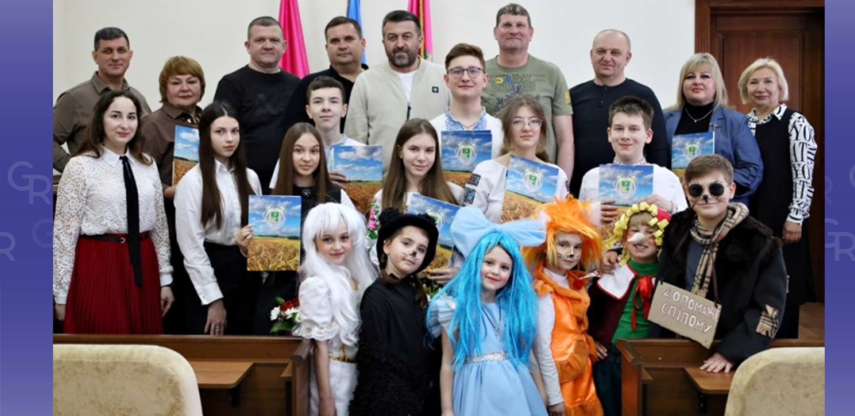 Фото з сайту Чугуївської РВА У Змієві привітали переможців обласних учнівських олімпіад на порталі Gromada Group