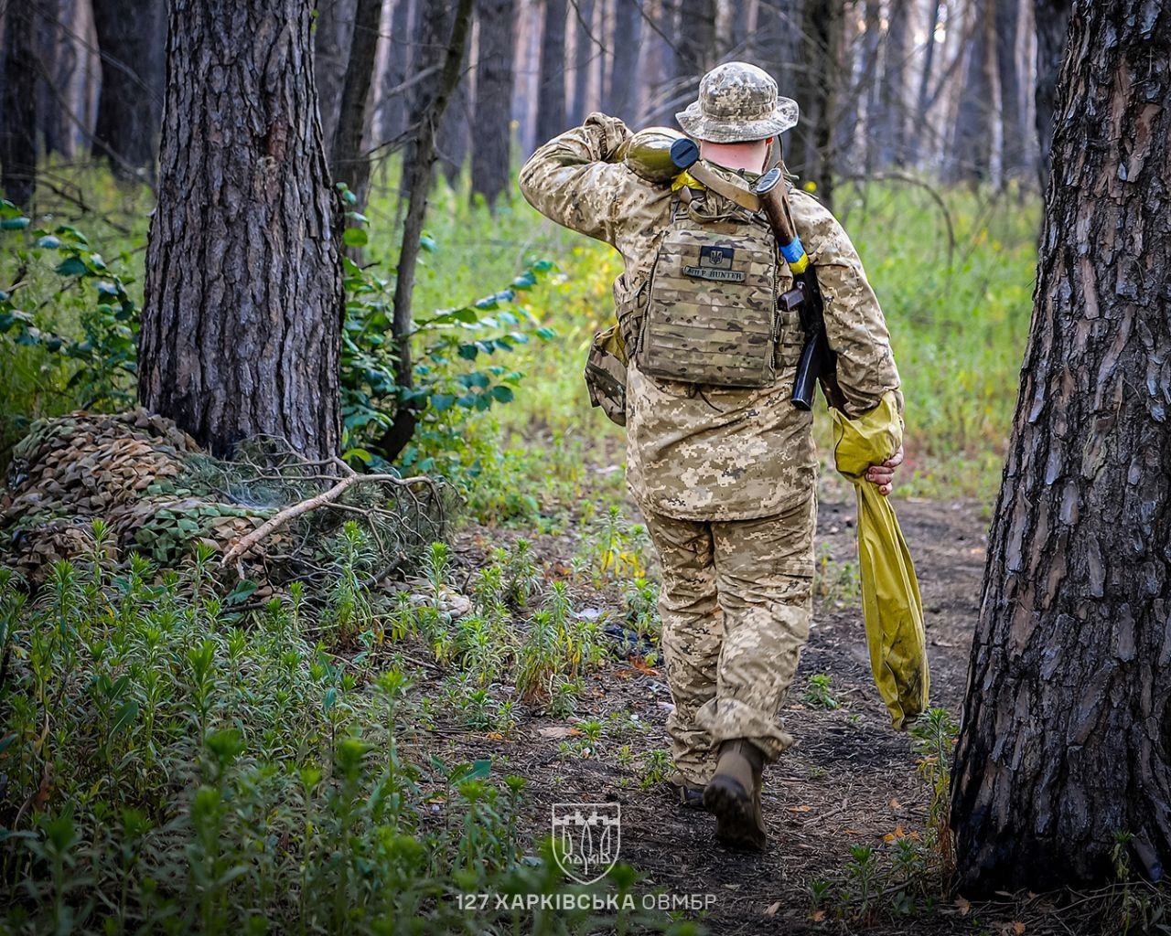 «Крайні сотні метрів найважчі»: мінометники 127-ї Харківської бригади показали, як доставляють боєприпаси на позиції - фото 2