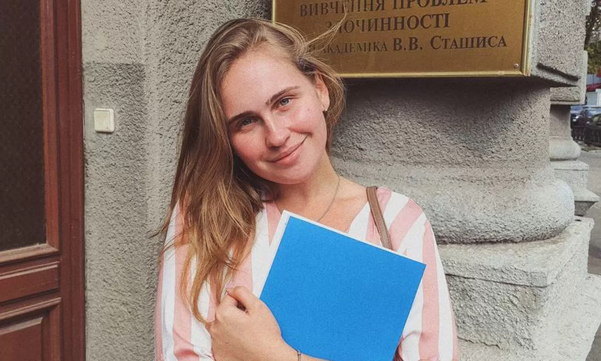 Вийшла друком книга молодої авторки Євгенії Полях про Зміїв і зміївчан