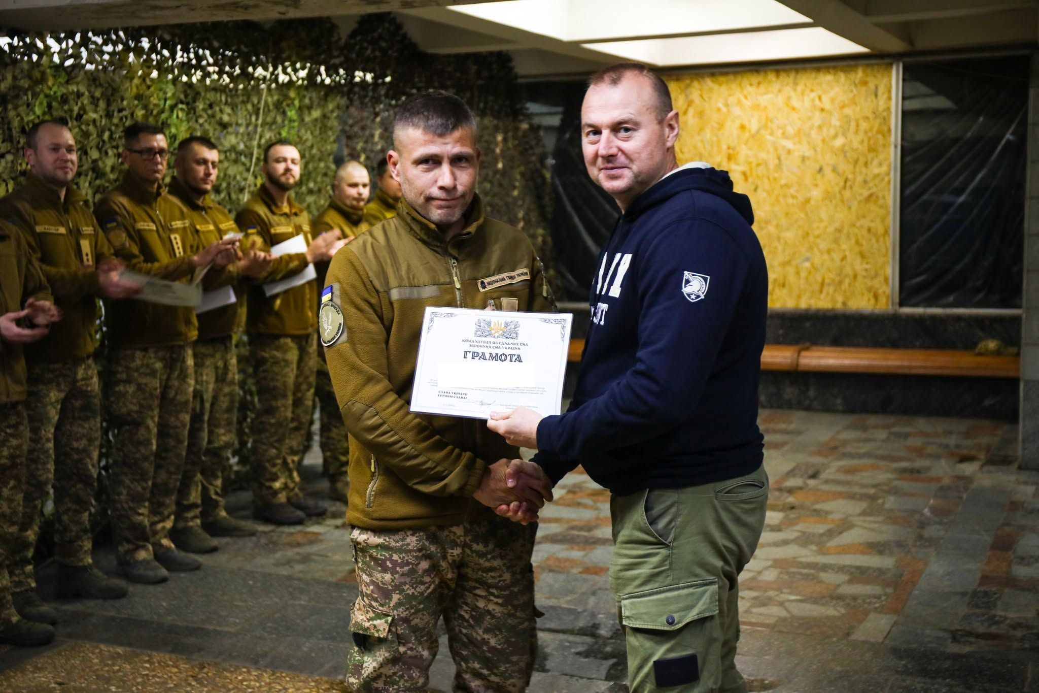 Затримали військового рф і виявили документи противника: 15 гвардійців 5-ї Слобожанської бригади «Скіф» отримали грамоти за операцію на Харківщині - фото 2