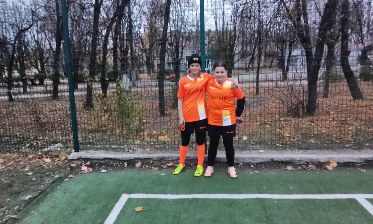 Ізюмські дівчата-футболістки вдало виступили на Чемпіонаті України з  футзалу на порталі Gromada Group