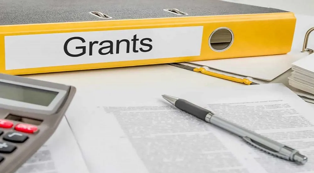 Free webinar on how to get grant money at the Gromada Group Media