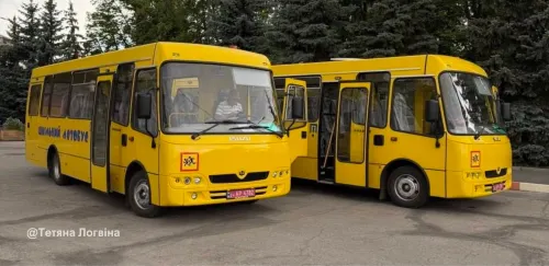 Два нові шкільні автобуси поповнили автопарк закладів освіти Слобожанської громади на порталі Gromada Group