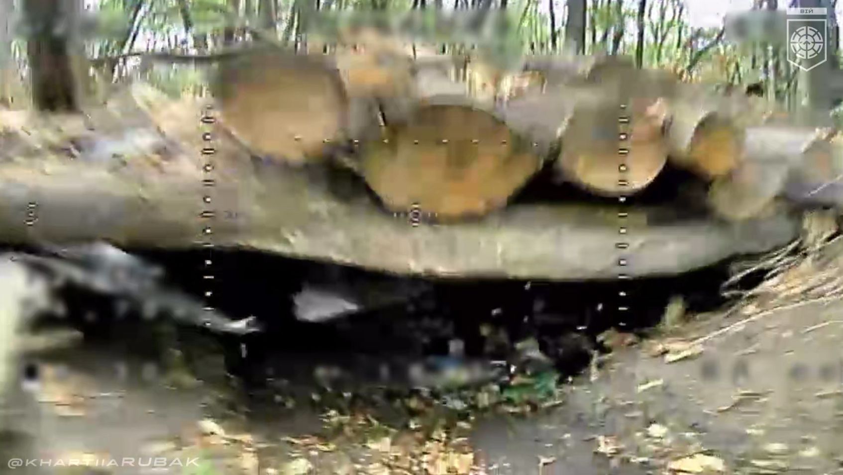 Скриншот з відео Під кущами, в норах і в полі: у Липецькій громаді «Хартія» викосила чергову партію окупантів на порталі Gromada Group