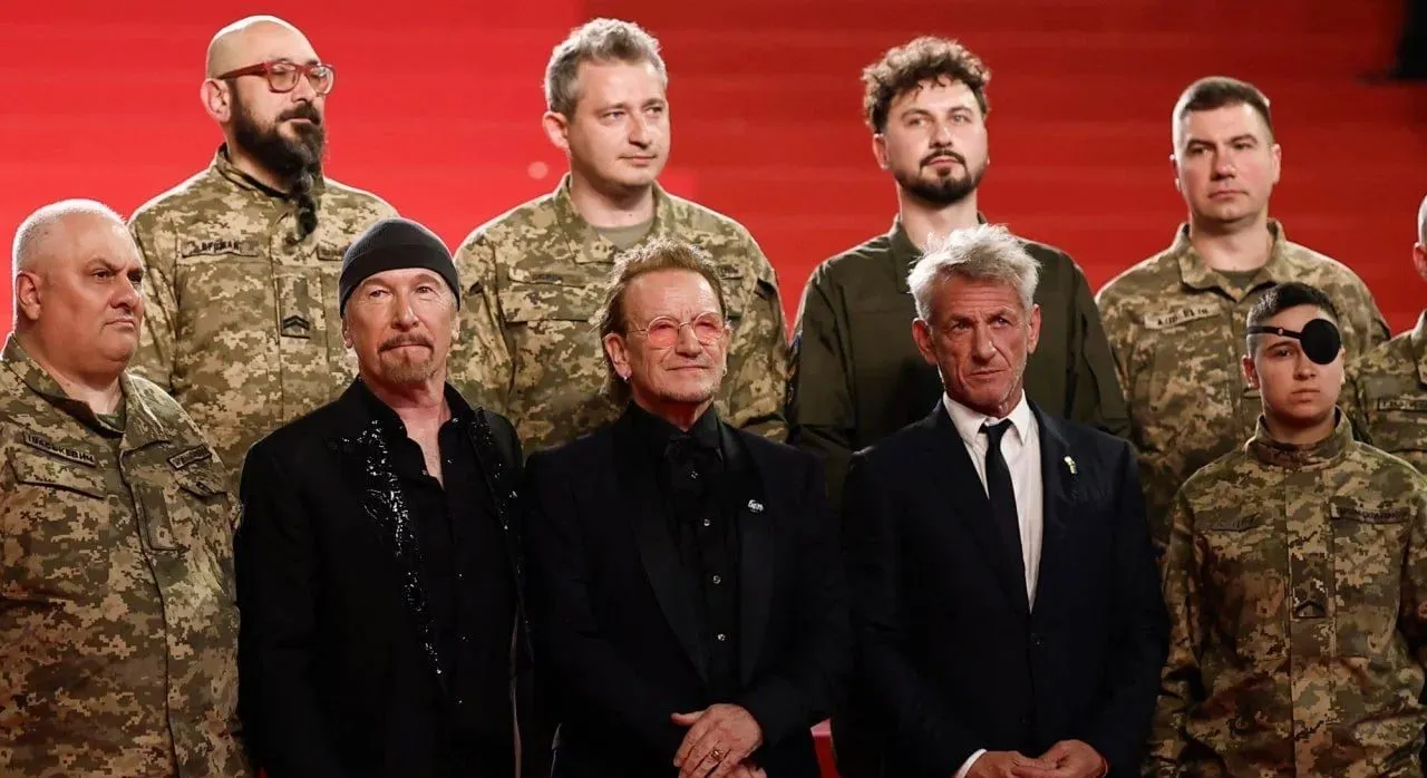 Каннський фестиваль такого ще не бачив: бійці Культурних сил ЗСУ з  Боно, Шоном Пенном, Миколою Сергою на червоній доріжці на порталі Gromada Group