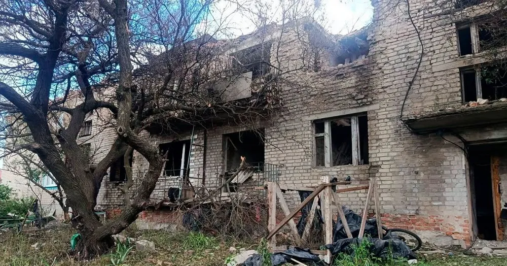 Світлини: ГУНП, ХОВА, ДСНС 11 населених пунктів обстріляв ворог на Харківщині, одна людина загинула, є постраждалі на порталі Gromada Group