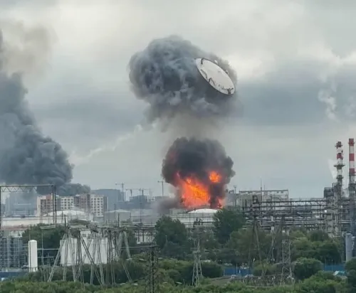 У москві добрі дрони перетворили день на ніч (ФОТО, ВІДЕО) на порталі Gromada Group