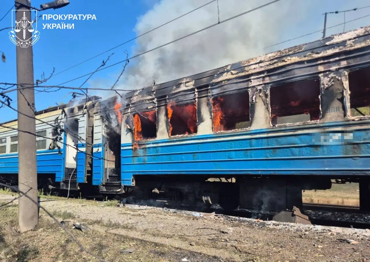 Фото: Прокуратура Харківської області Російський безпілотник атакував електропотяг на Харківщині: загинув мешканець Борової, серед постраждалих — жителі Зміївської громади на порталі Gromada Group