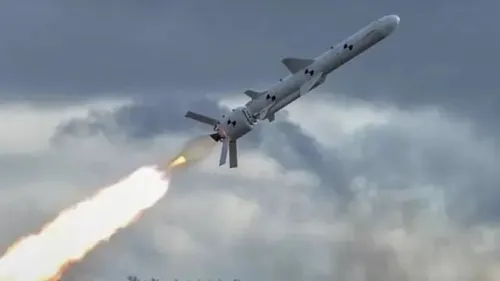 Харків атакували російська балістика:  пролунали вибухи на порталі Gromada Group
