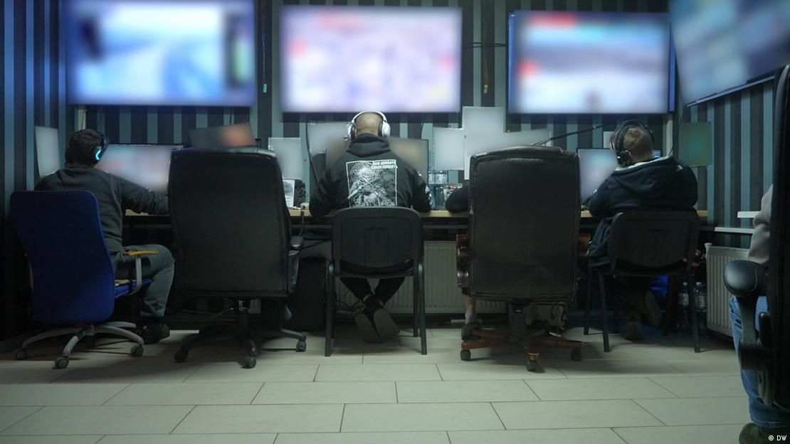 Командний пункт одного з батальйонів 13-ї бригади оперативного призначення НГУ "Хартія" Фото: DW «Кілзона» у Липецькій громаді: як дронарі «Хартії» відстежують ворога у прикордонні розповіли у Deutsche Welle на порталі Gromada Group