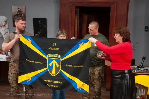 Бійці 57-ї ОМБр взяли участь у відкритті фотовиставки «Вовчанщина: допоки в пам'яті жива...» на порталі Gromada Group