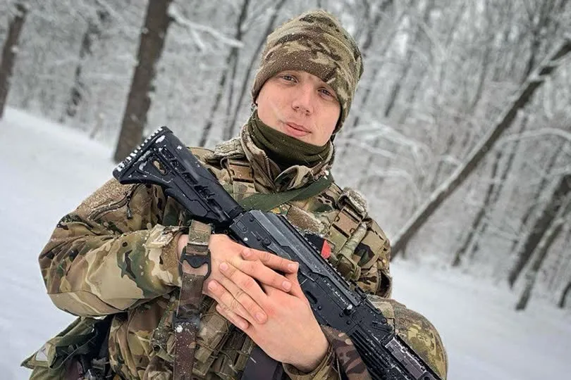 Фото: бойовий медик Олександр Макаренко, сторінка фейсбук Національної гвардії України Коледж у Куп’янську носитиме ім’я героя України Олександра Макаренка: «Залишився в серці назавжди» на порталі Gromada Group