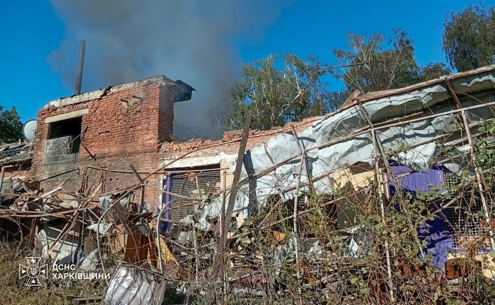 Минулої доби ворог обстріляв на Харківщині електропотяг з пасажирами та здійснив ще чимало терористичних злочинів - фото 1