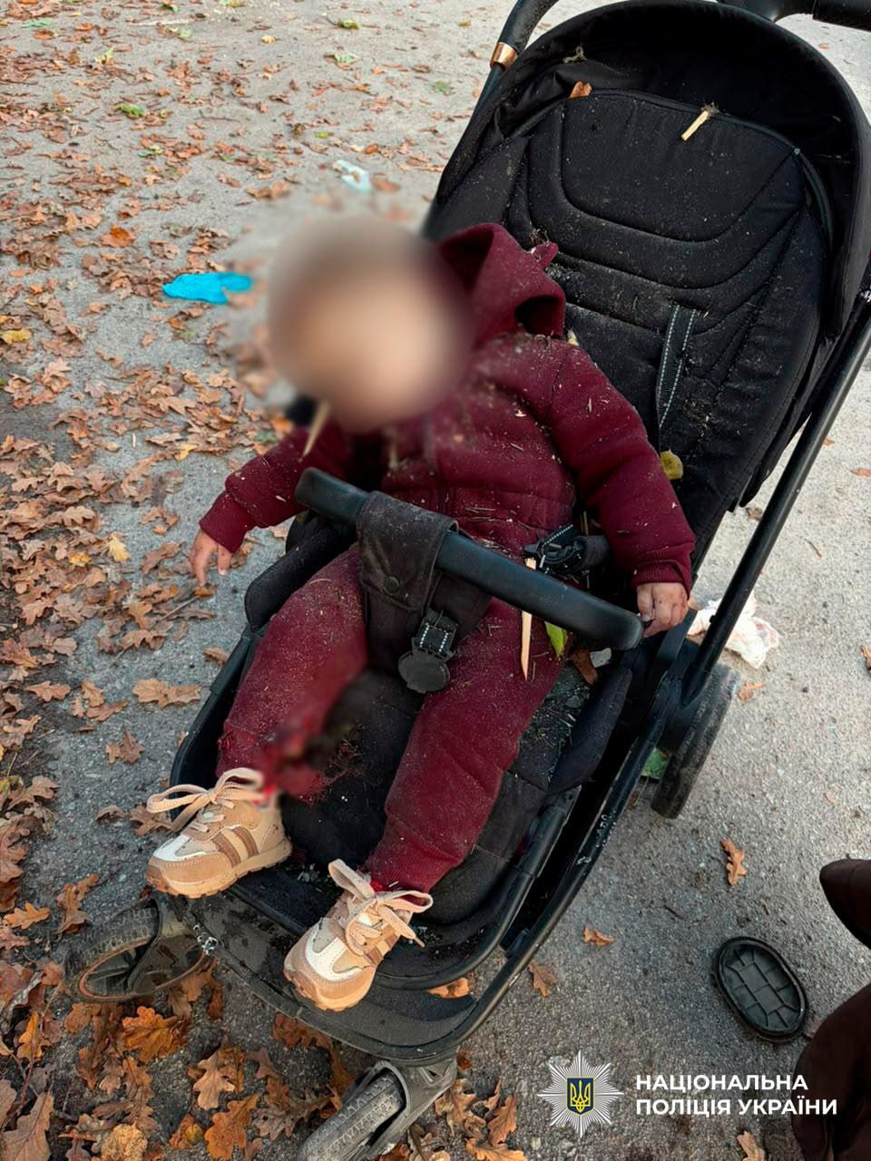 Двоє дітей загинули у парку Нової Водолаги від удару російського дрона - фото 3