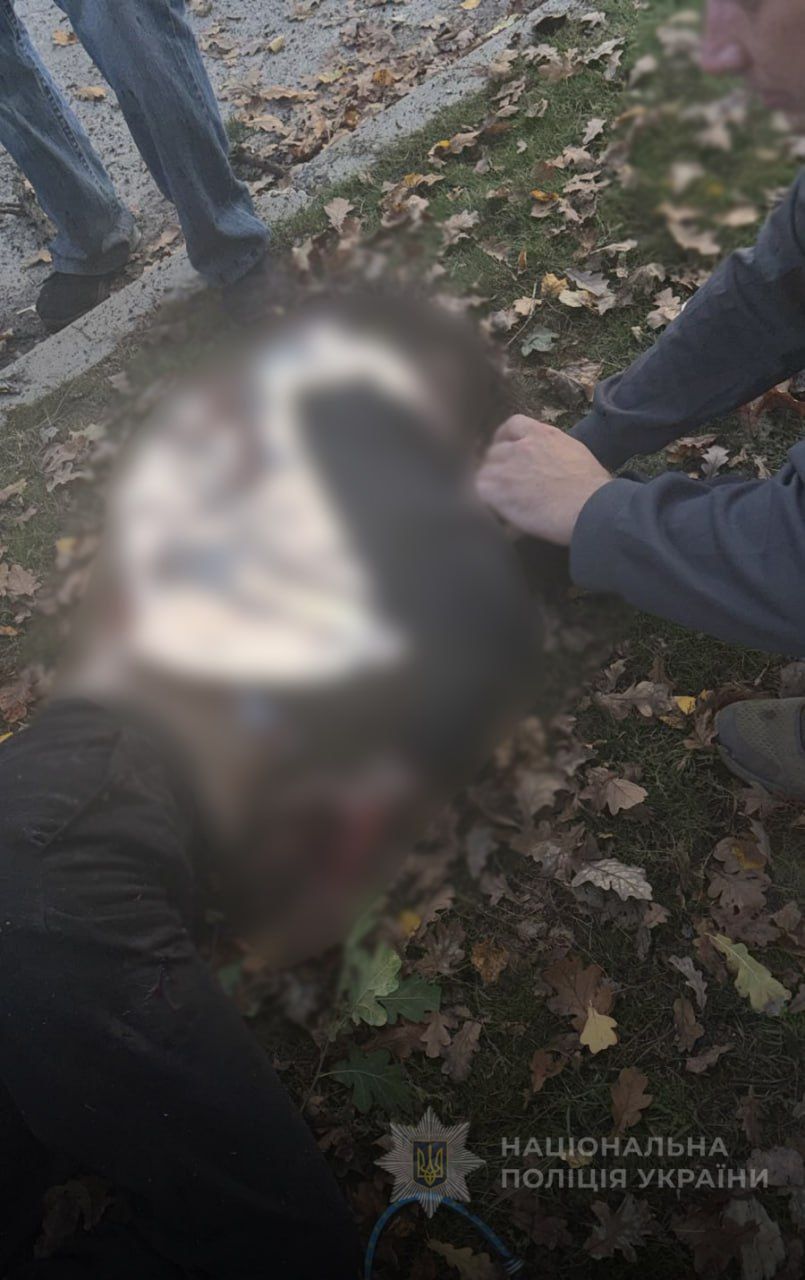 Двоє дітей загинули у парку Нової Водолаги від удару російського дрона - фото 5