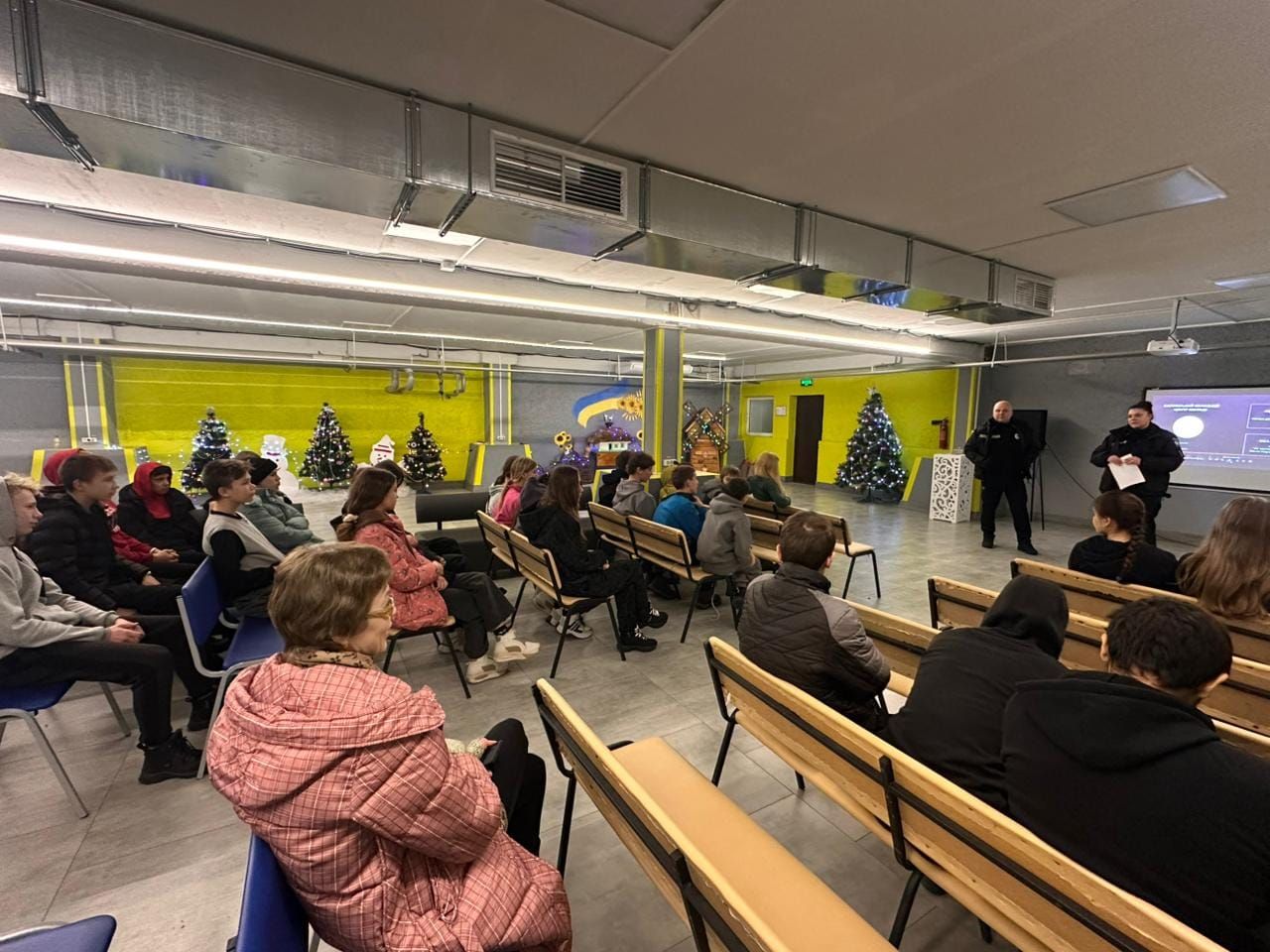 Ювенальні поліцейські провели  зустріч з дітьми, які перебувають в  дитячих будинках  сімейного типу Краснокутської громади на порталі Gromada Group