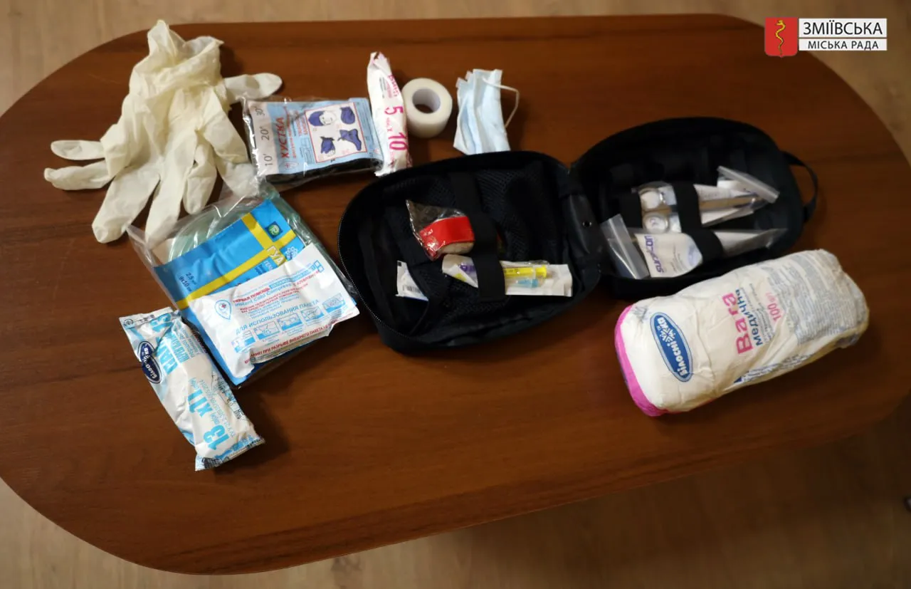 Фото: Зміївська міська рада Зміївчани можуть скористатися аптечками, отриманими в рамках міжнародного проєкту на порталі Gromada Group