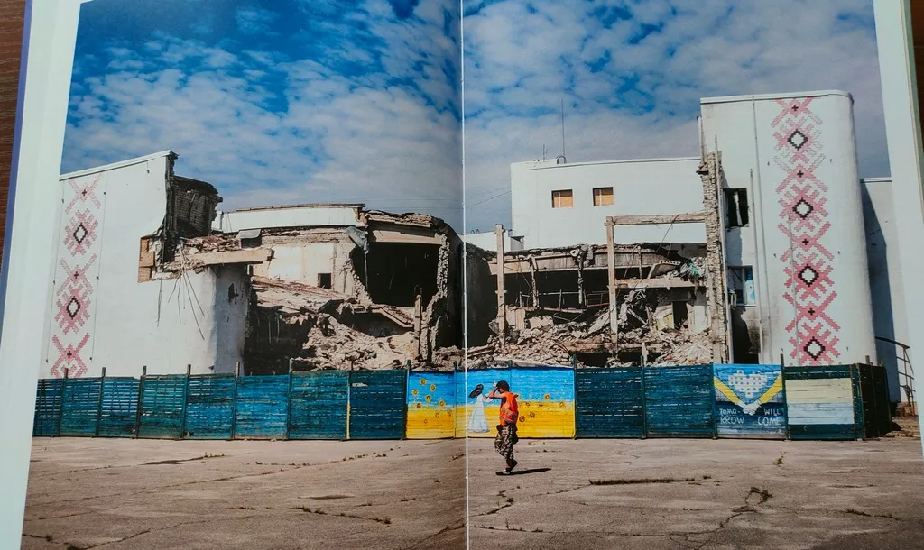 Polish photographer Adam Kasperkiewicz visits Dergachiv region at the Gromada Group Media