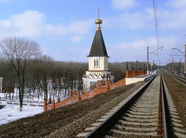 Фото: travels.in.ua З 20 лютого потяг Харків – Слов’янськ зупиняється на платформі Спасів Скит на порталі Gromada Group